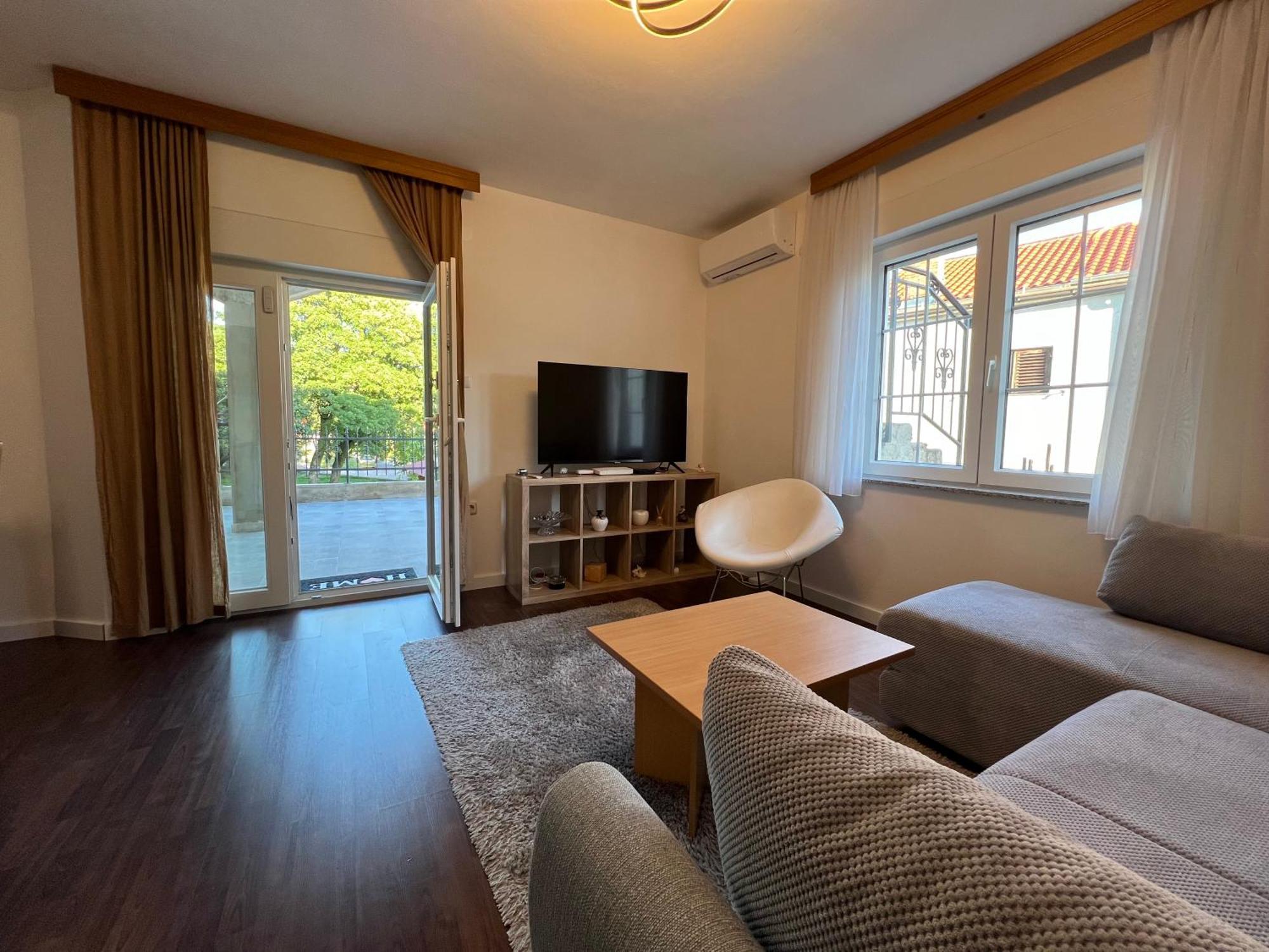 Apartment Lucija "Pet Friendly" Цриквеница Экстерьер фото